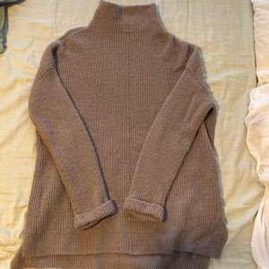 Olive & Oak Turtleneck sweater